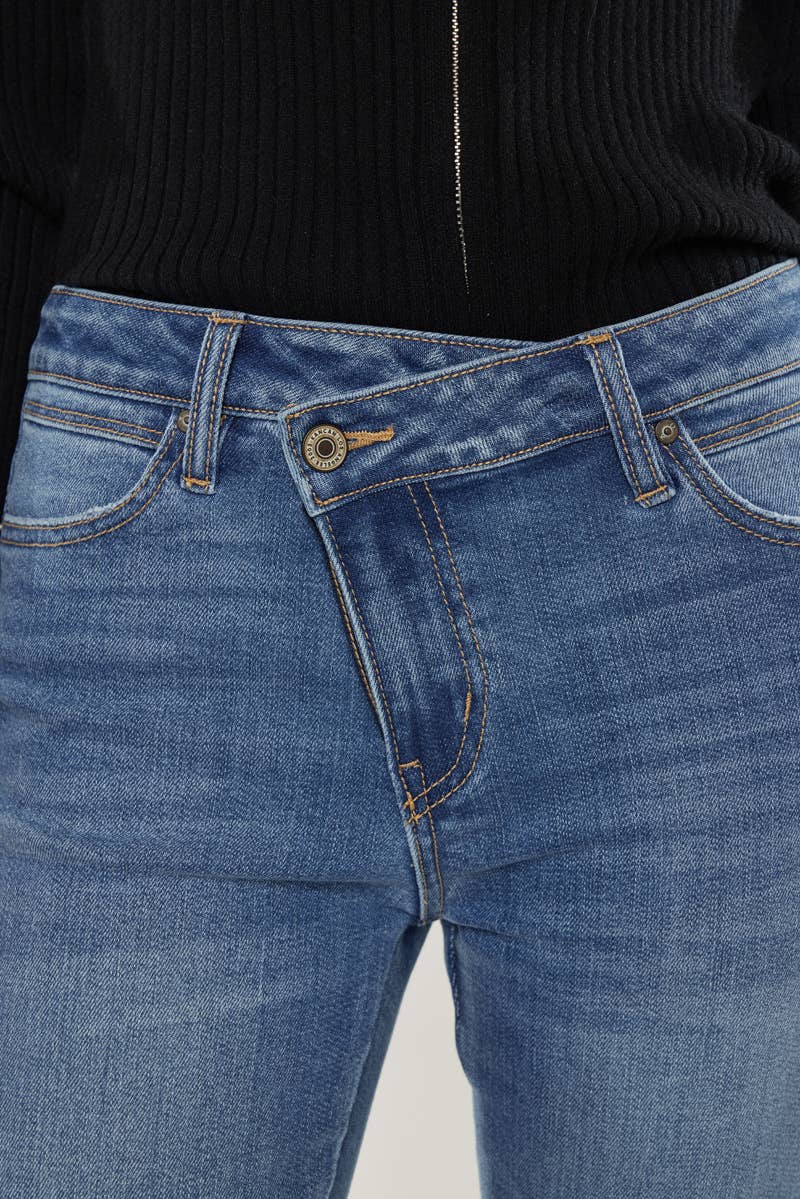Rylee High Rise Jean