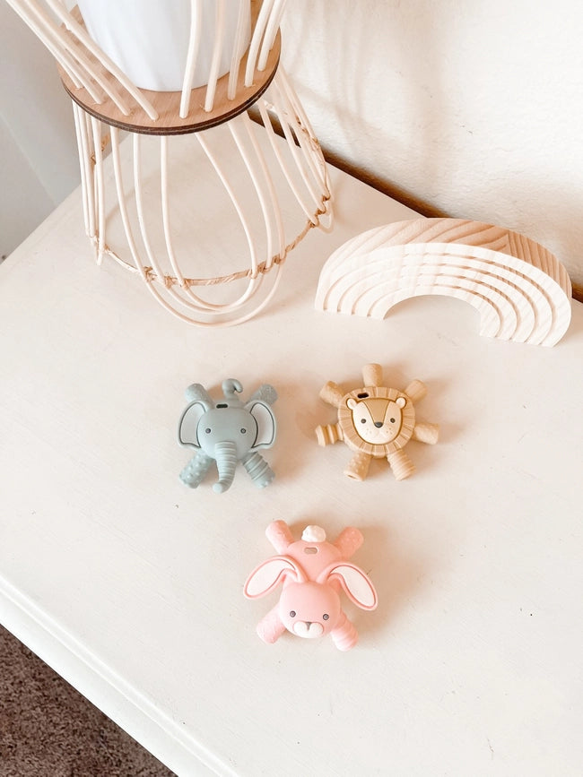 Ritzy Teether